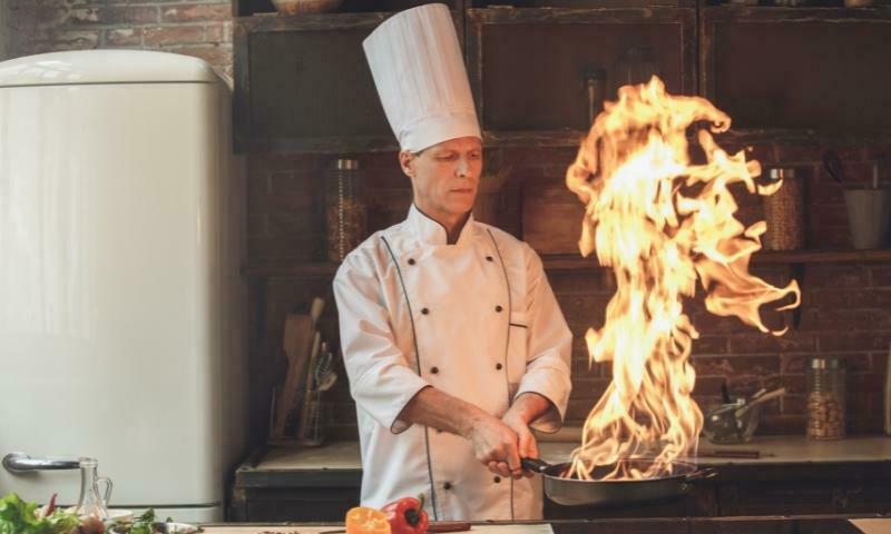 Tugas Chef dalam Industri Perhotelan